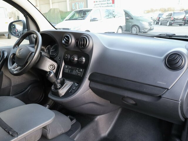 MERCEDES-BENZ Citan 111 CDI Kasten,Klima... - Passenger van: picture 5 MERCEDES-BENZ Citan 111 CDI Kasten,Klima... - Passenger van: picture 5