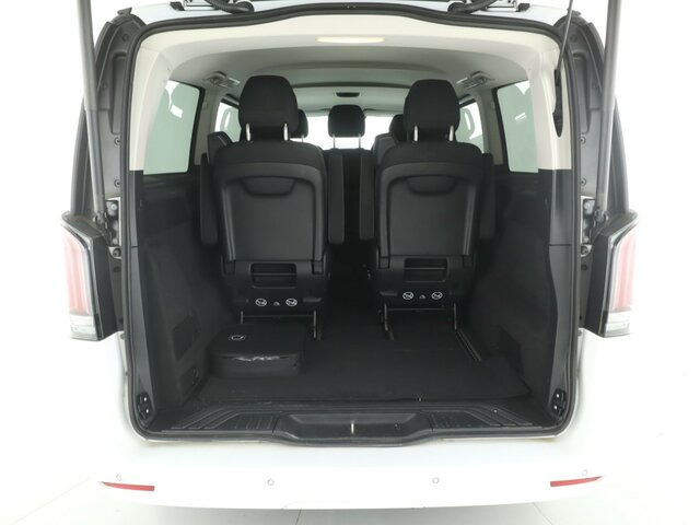 Minibus, Electric bus MERCEDES-BENZ EQV 300 lang,7Sitze,2Schiebetüren,Distronic,LED...: picture 13