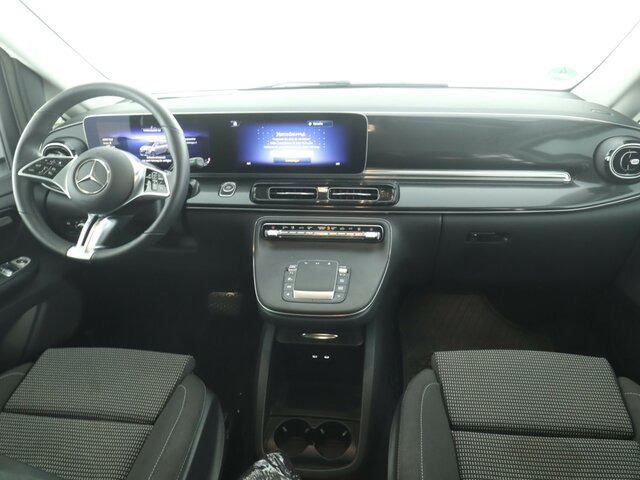 Minibus, Electric bus MERCEDES-BENZ EQV 300 lang,7Sitze,2Schiebetüren,Distronic,LED...: picture 15