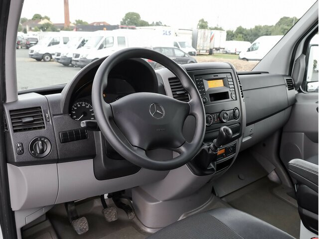 MERCEDES-BENZ Sprinter 316CDI DOKA,Allrad,Klima,AHK,TCO - Curtain side van, Combi van: picture 4 MERCEDES-BENZ Sprinter 316CDI DOKA,Allrad,Klima,AHK,TCO - Curtain side van, Combi van: picture 4