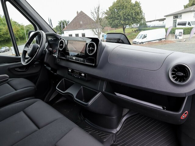 MERCEDES-BENZ Sprinter 317 CDI,3665mm,Automatik,Kamera - Panel van: picture 4 MERCEDES-BENZ Sprinter 317 CDI,3665mm,Automatik,Kamera - Panel van: picture 4