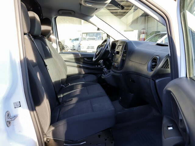 MERCEDES-BENZ Vito114CDI KA lang ,Klima,SortimoRegalsystem... - Small van: picture 5 MERCEDES-BENZ Vito114CDI KA lang ,Klima,SortimoRegalsystem... - Small van: picture 5