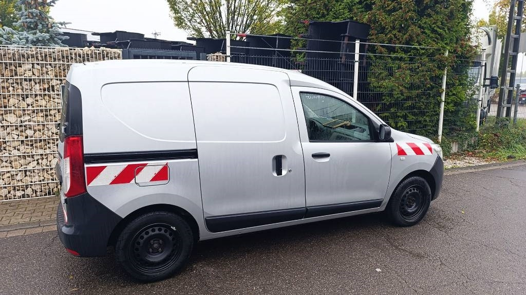 Dacia Dokker Transporter, Kastenwagen mit Schubladen - Small van: picture 5 Dacia Dokker Transporter, Kastenwagen mit Schubladen - Small van: picture 5