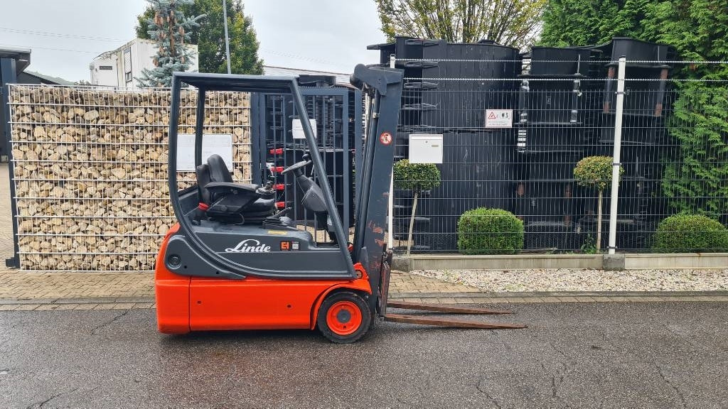 Linde E 14-02, Tripplex bis 4,5 m, Hubkraft 1.400 kg - Electric forklift: picture 3 Linde E 14-02, Tripplex bis 4,5 m, Hubkraft 1.400 kg - Electric forklift: picture 3
