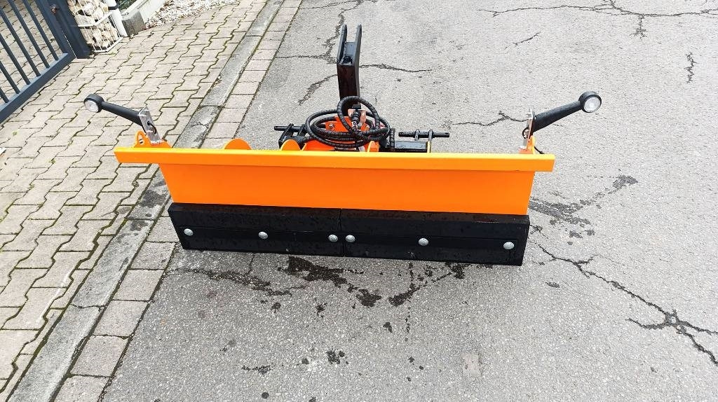 New Snow plough for Agricultural machinery Schneeschild PU 1400 Radlader Dreipunktaufnahme: picture 10 New Snow plough for Agricultural machinery Schneeschild PU 1400 Radlader Dreipunktaufnahme: picture 10