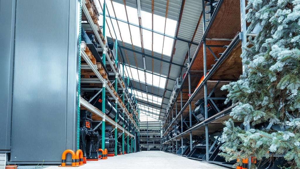 New Snow plough for Agricultural machinery Schneeschild PU 1400 Radlader Dreipunktaufnahme: picture 12 New Snow plough for Agricultural machinery Schneeschild PU 1400 Radlader Dreipunktaufnahme: picture 12