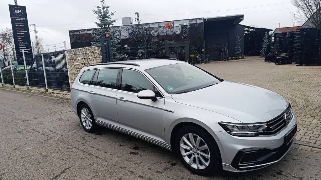 Volkswagen Passat GTE 1.4 TSI DSG GTE Plug-in-Hybrid 1. Hand - Car: picture 1 Volkswagen Passat GTE 1.4 TSI DSG GTE Plug-in-Hybrid 1. Hand - Car: picture 1
