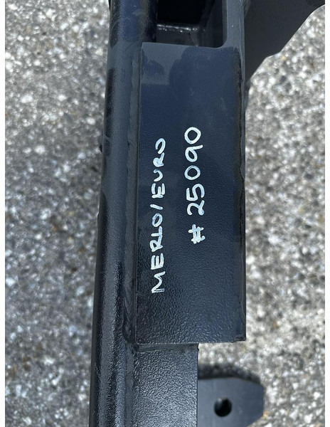 Big Adapter Merlo passend zu Euro Aufnahme - Attachment: picture 3 Big Adapter Merlo passend zu Euro Aufnahme - Attachment: picture 3