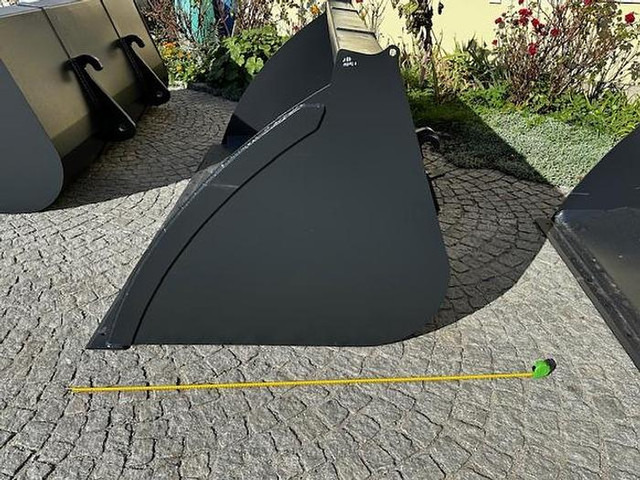 Big Volumenschaufel 250 cm mit Merlo ZM2 Aufnahme - Bucket: picture 4 Big Volumenschaufel 250 cm mit Merlo ZM2 Aufnahme - Bucket: picture 4