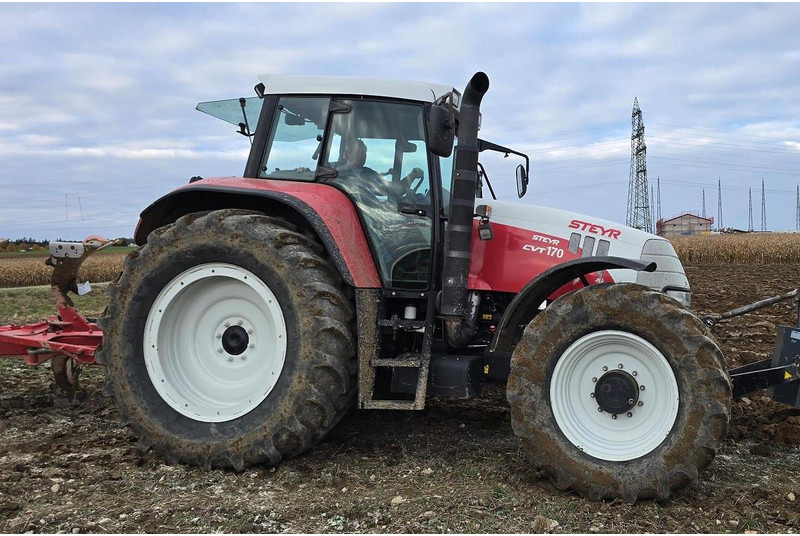 Case IH CVX 170 / CVT 170 Traktor - Farm tractor: picture 1 Case IH CVX 170 / CVT 170 Traktor - Farm tractor: picture 1