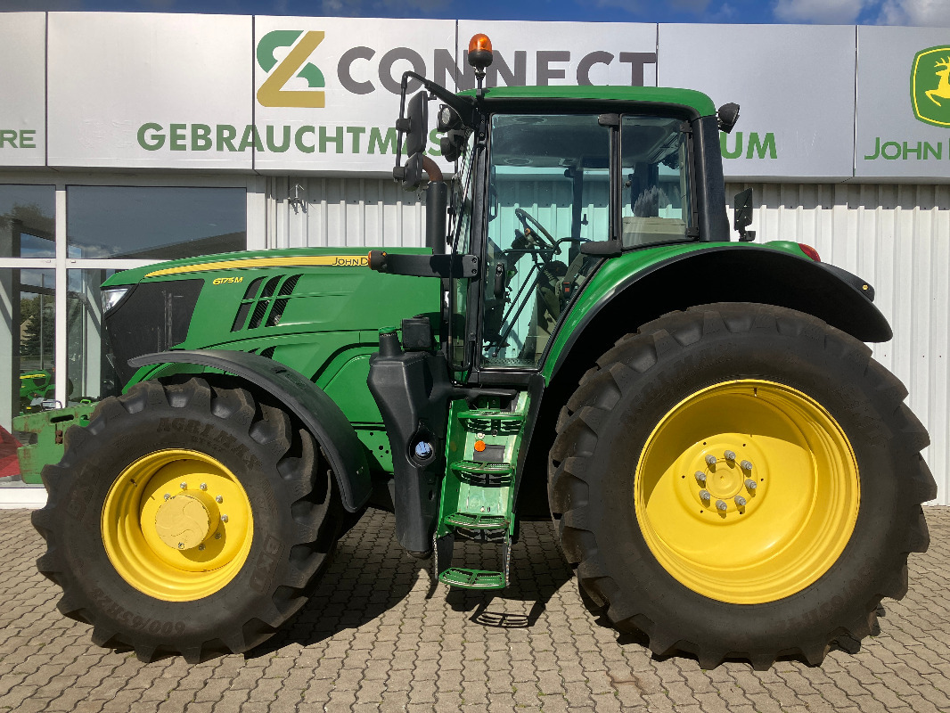 Farm tractor John Deere 6175M: picture 12