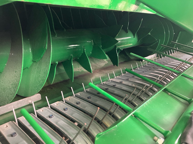 John Deere V451G - Bale wrapper: picture 4 John Deere V451G - Bale wrapper: picture 4