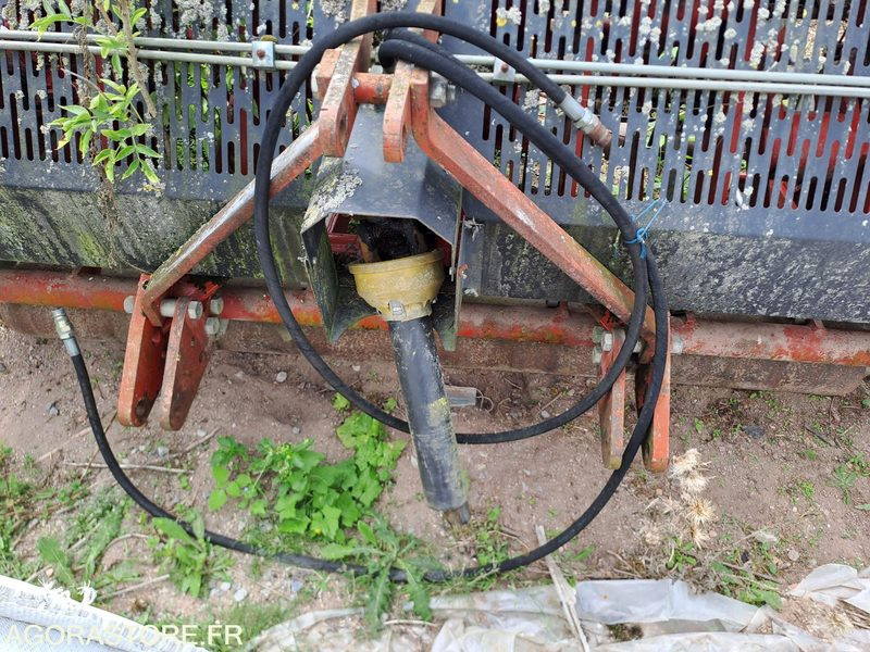 AERATEUR-DECOMPACTEUR VERDI-DRAIN 7521 - Garden equipment: picture 3 AERATEUR-DECOMPACTEUR VERDI-DRAIN 7521 - Garden equipment: picture 3