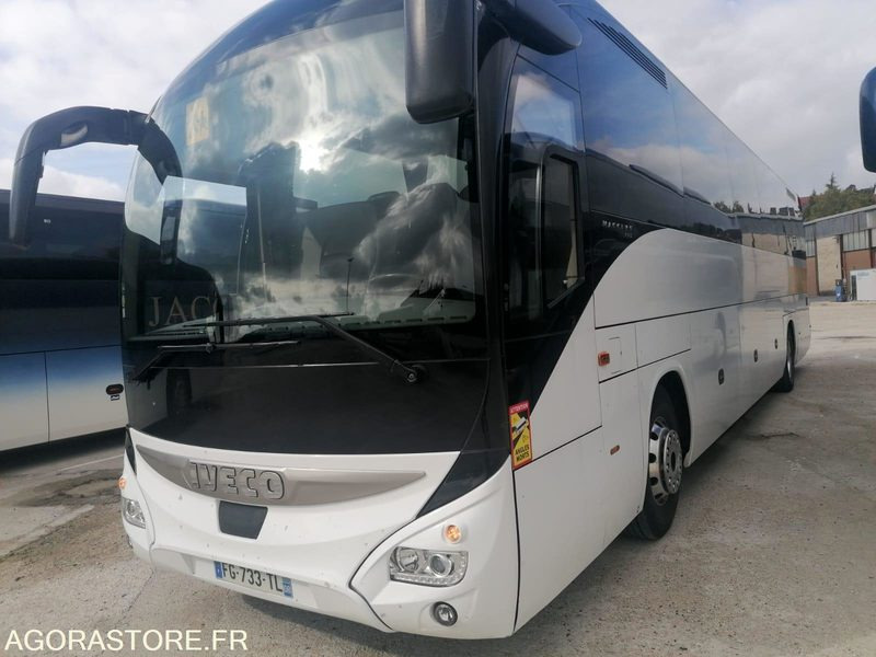 AUTOCAR GT IVECO MAGELYS PRO 13M / 57+1+1+WC / 1ERE MAIN 267559KM ORIGINE - Coach: picture 1 AUTOCAR GT IVECO MAGELYS PRO 13M / 57+1+1+WC / 1ERE MAIN 267559KM ORIGINE - Coach: picture 1