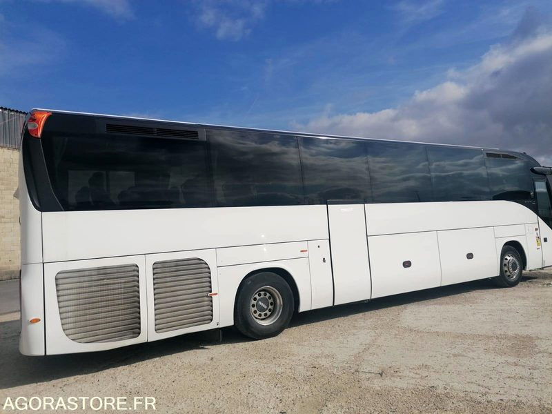 AUTOCAR GT IVECO MAGELYS PRO 13M / 57+1+1+WC / 1ERE MAIN 354470KM ORIGINE - Coach: picture 2 AUTOCAR GT IVECO MAGELYS PRO 13M / 57+1+1+WC / 1ERE MAIN 354470KM ORIGINE - Coach: picture 2