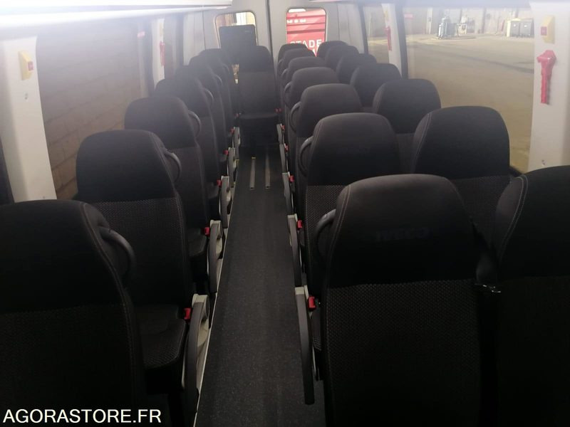 AUTOCAR IVECO 22 PLACES / 1ERE MAIN / BVA / 135467 KM ORIGINE - Coach: picture 5 AUTOCAR IVECO 22 PLACES / 1ERE MAIN / BVA / 135467 KM ORIGINE - Coach: picture 5