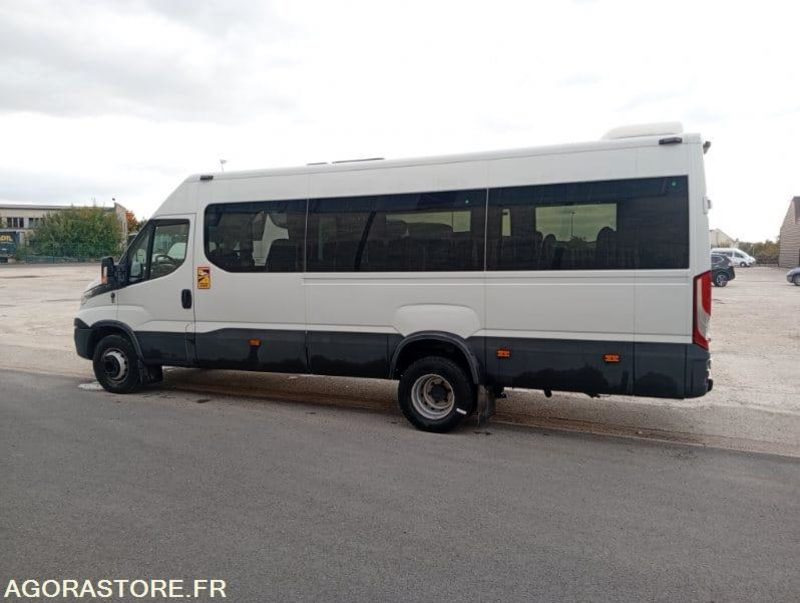 AUTOCAR IVECO 22 PLACES / 1ERE MAIN / BVA / 135467 KM ORIGINE - Coach: picture 2 AUTOCAR IVECO 22 PLACES / 1ERE MAIN / BVA / 135467 KM ORIGINE - Coach: picture 2