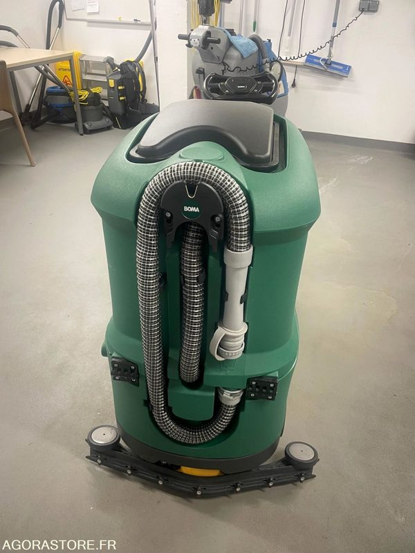 AUTOLAVEUSE BOMA TEMPO RIDE 55 2023 300h - Scrubber dryer: picture 3 AUTOLAVEUSE BOMA TEMPO RIDE 55 2023 300h - Scrubber dryer: picture 3
