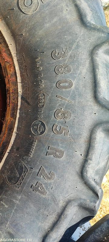 Lot de 2 pneus + jantes de tracteur agricole (2 grosses, 2 petites) - Agricultural machinery: picture 2 Lot de 2 pneus + jantes de tracteur agricole (2 grosses, 2 petites) - Agricultural machinery: picture 2