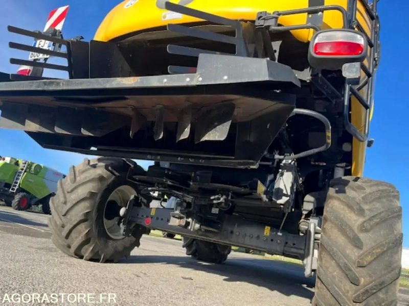 Agricultural machinery MOISSONNEUSE BATTEUSE NEW HOLLAND CR 8.80 - 2017 / 1847 HEURES: picture 10 Agricultural machinery MOISSONNEUSE BATTEUSE NEW HOLLAND CR 8.80 - 2017 / 1847 HEURES: picture 10