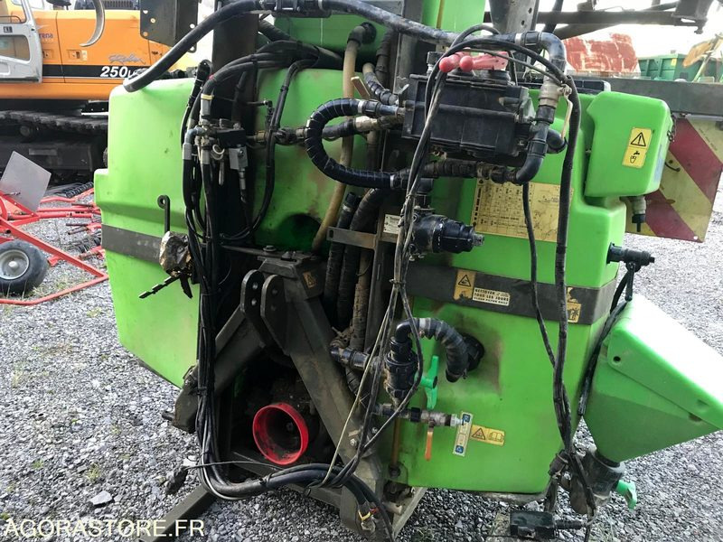 PULVERISATEUR TECNOMA - TX24 24HLE (année 2008) - Agricultural machinery: picture 5 PULVERISATEUR TECNOMA - TX24 24HLE (année 2008) - Agricultural machinery: picture 5
