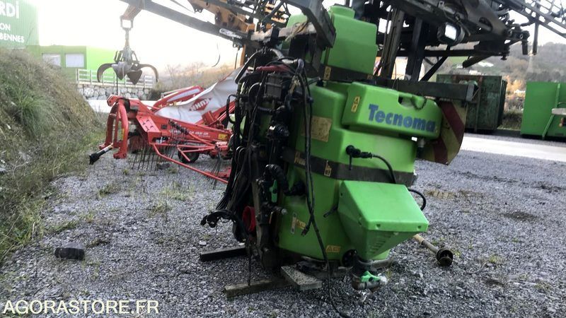 PULVERISATEUR TECNOMA - TX24 24HLE (année 2008) - Agricultural machinery: picture 3 PULVERISATEUR TECNOMA - TX24 24HLE (année 2008) - Agricultural machinery: picture 3