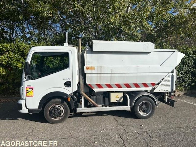 BOM 4.5t Renault Maxity - Garbage truck: picture 2 BOM 4.5t Renault Maxity - Garbage truck: picture 2