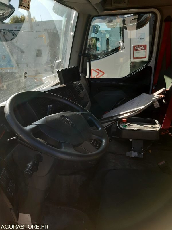 BOM RENAULT 19T - FARID 14M3 - R30958 - 257075 KMS - Garbage truck: picture 5 BOM RENAULT 19T - FARID 14M3 - R30958 - 257075 KMS - Garbage truck: picture 5