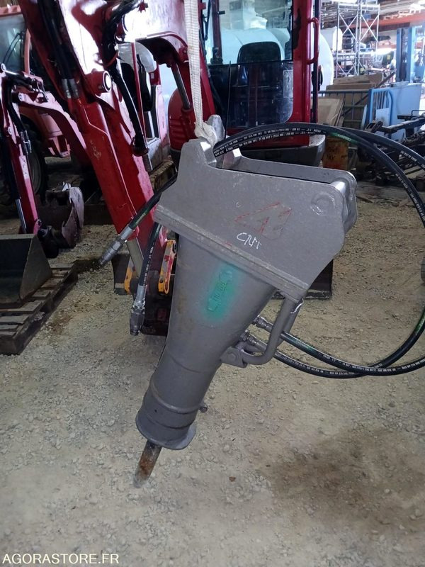 BRH MONTABERT SC16 Arden QA10 - Hydraulic hammer: picture 1 BRH MONTABERT SC16 Arden QA10 - Hydraulic hammer: picture 1