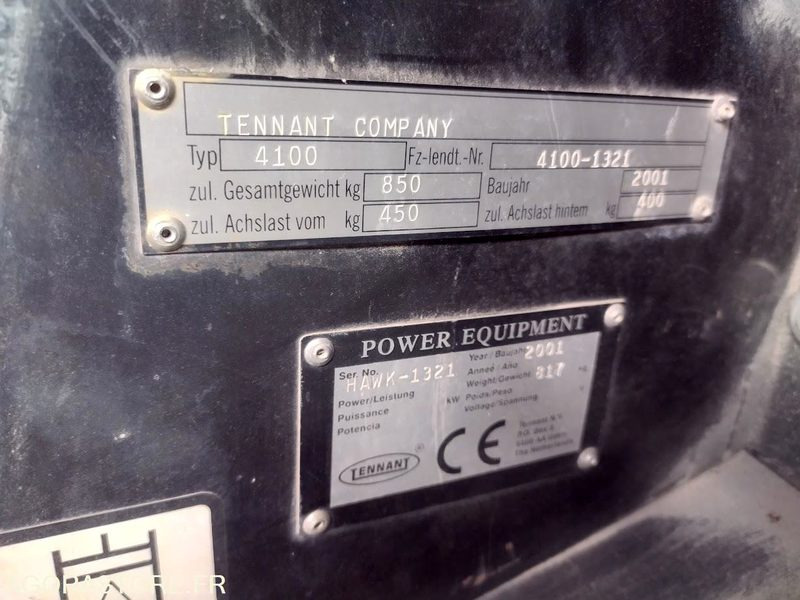 Balayeuse aspiratrice de trottoirs TENNANT LITTER HAWK 4100 on lease Balayeuse aspiratrice de trottoirs TENNANT LITTER HAWK 4100: picture 10
