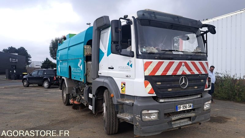 Balayeuse chantier - Road sweeper: picture 3 Balayeuse chantier - Road sweeper: picture 3