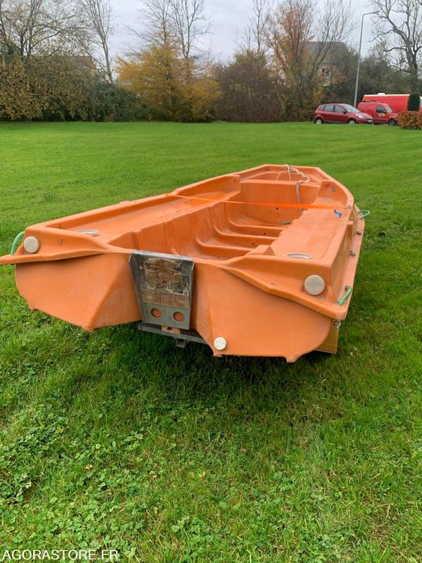 Bateau + remorque - Boat trailer: picture 2 Bateau + remorque - Boat trailer: picture 2