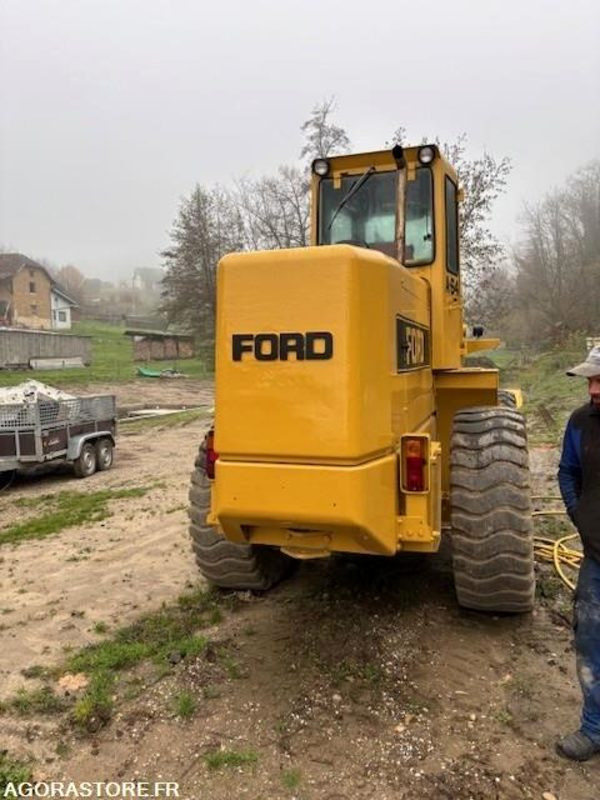 CHARGEUSE FORD A-64 1975 5650 HEURES - Loader: picture 2 CHARGEUSE FORD A-64 1975 5650 HEURES - Loader: picture 2
