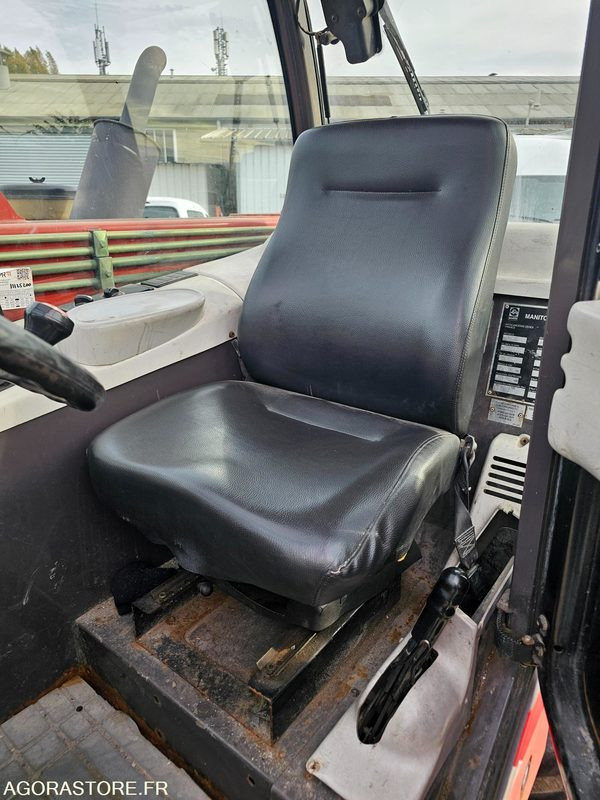 CHARIOT ELECATEUR MANITOU MT732 - 2004 - 5207H - Diesel forklift: picture 5 CHARIOT ELECATEUR MANITOU MT732 - 2004 - 5207H - Diesel forklift: picture 5