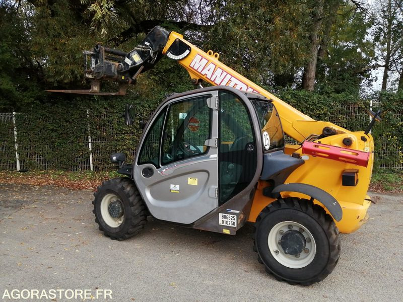 CHARIOT TELESCOPIQUE FIXE - MANITOU - 2.5 T - 2014 / 3910 HEURES - Telescopic handler: picture 1 CHARIOT TELESCOPIQUE FIXE - MANITOU - 2.5 T - 2014 / 3910 HEURES - Telescopic handler: picture 1