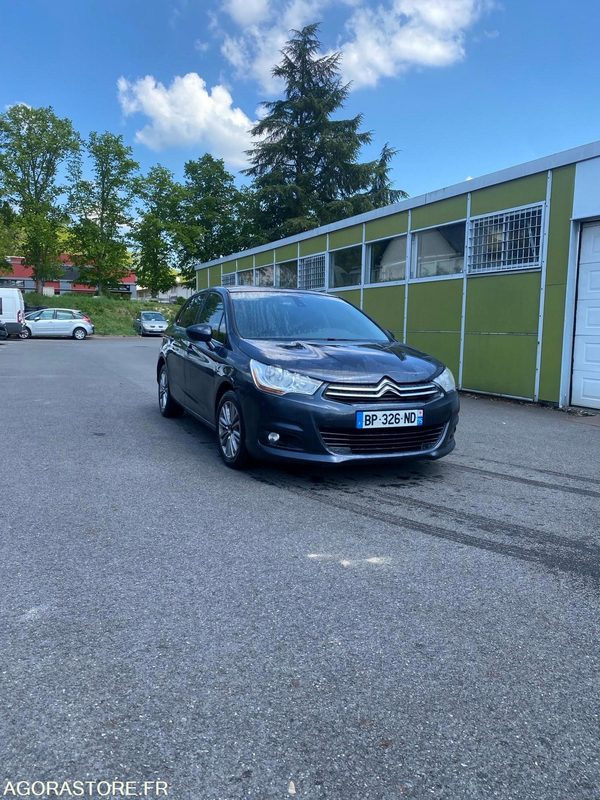 CITROEN C4 essence - 2011 - 210 000km - Car: picture 1 CITROEN C4 essence - 2011 - 210 000km - Car: picture 1