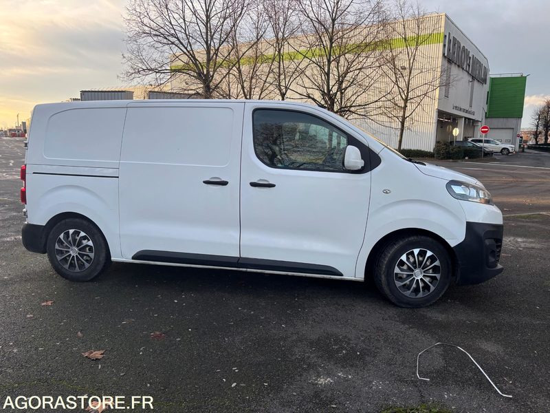 CITROEN - JUMPY 3 HDI - année 2017 - 341000 kms - DIESEL - Small van: picture 4 CITROEN - JUMPY 3 HDI - année 2017 - 341000 kms - DIESEL - Small van: picture 4