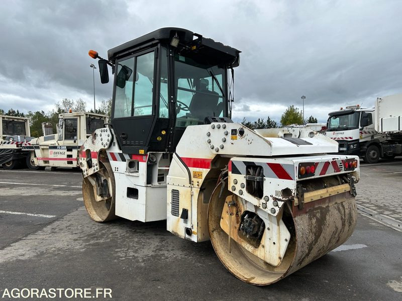 CYLINDRE TANDEM DYNAPAC CC224 HF - 2013 / 7133H (M79670) - Roller: picture 4 CYLINDRE TANDEM DYNAPAC CC224 HF - 2013 / 7133H (M79670) - Roller: picture 4