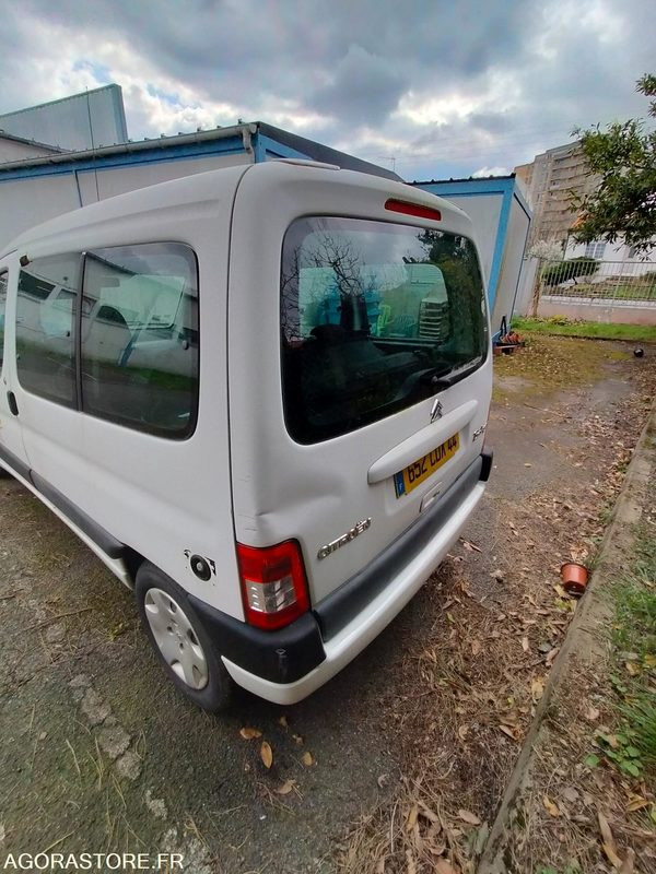Citroen Berlingo Combispace ESS+GNV - 2007 - 62683kms - Car: picture 3 Citroen Berlingo Combispace ESS+GNV - 2007 - 62683kms - Car: picture 3