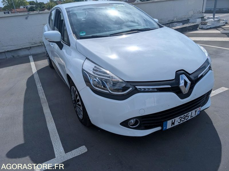 Clio IV 1.2 16V 73 ch – Version Dynamique – 2014 – Très bien équipée - Car: picture 4 Clio IV 1.2 16V 73 ch – Version Dynamique – 2014 – Très bien équipée - Car: picture 4