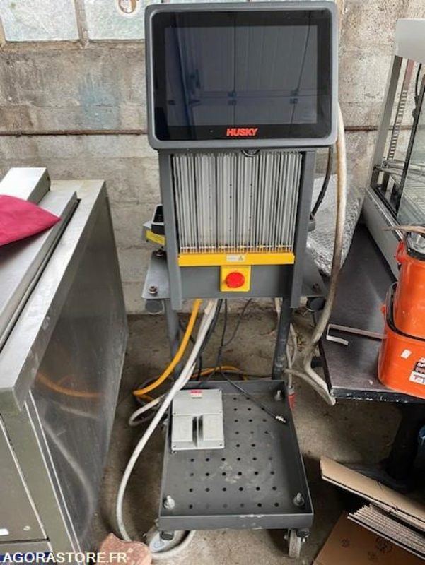 Controleur de moules ALTANIUM HUSKY - Tool/ Equipment: picture 1 Controleur de moules ALTANIUM HUSKY - Tool/ Equipment: picture 1