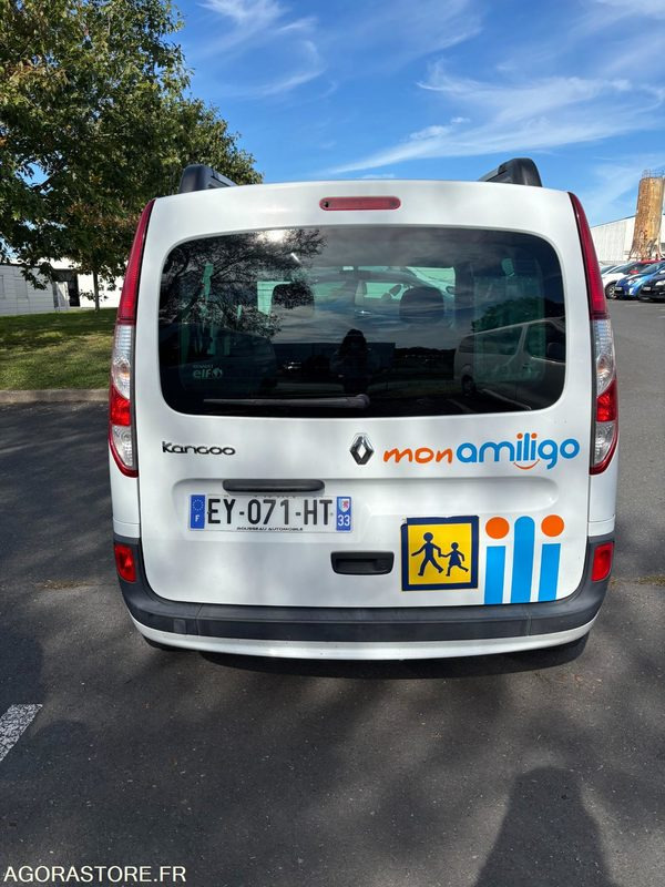 EY-071-HT - Roulant - RENAULT KANGOO II - VP - 196 430 Kms - Car: picture 4 EY-071-HT - Roulant - RENAULT KANGOO II - VP - 196 430 Kms - Car: picture 4