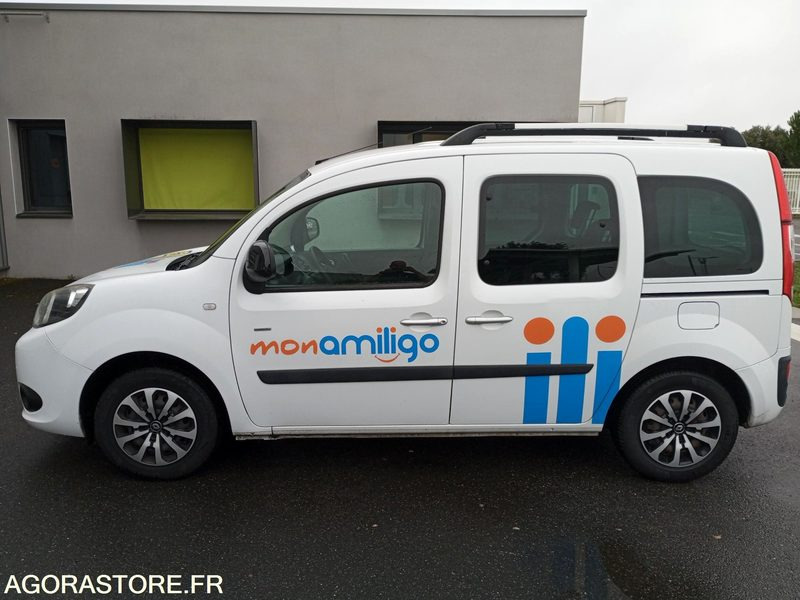 EY-098-HV - Roulant - RENAULT KANGOO - VP - 214 917 Kms - Car: picture 3 EY-098-HV - Roulant - RENAULT KANGOO - VP - 214 917 Kms - Car: picture 3
