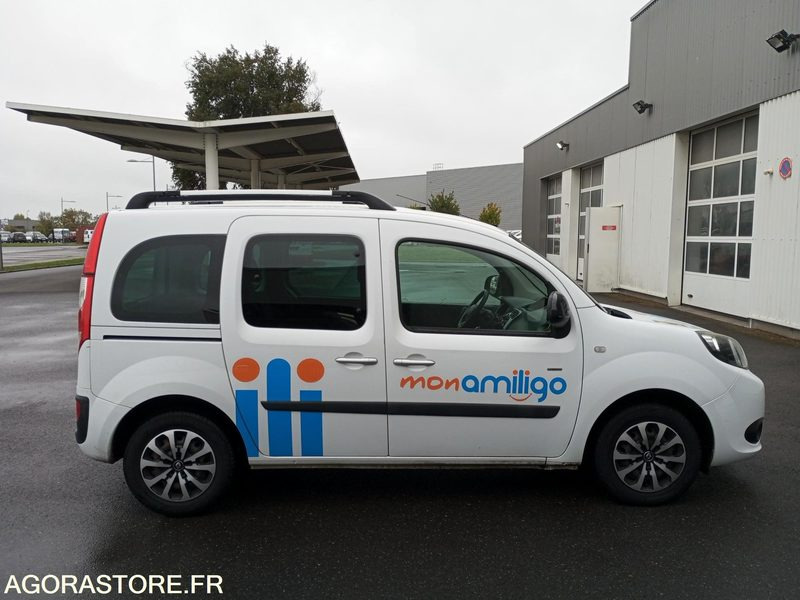 EY-098-HV - Roulant - RENAULT KANGOO - VP - 214 917 Kms - Car: picture 4 EY-098-HV - Roulant - RENAULT KANGOO - VP - 214 917 Kms - Car: picture 4