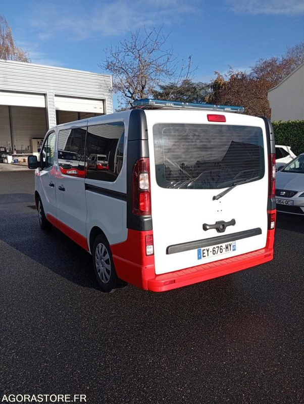 EY-676-MY - Non Roulant - RENAULT TRAFIC - VASP - 321 000 Kms - Ambulance: picture 4 EY-676-MY - Non Roulant - RENAULT TRAFIC - VASP - 321 000 Kms - Ambulance: picture 4