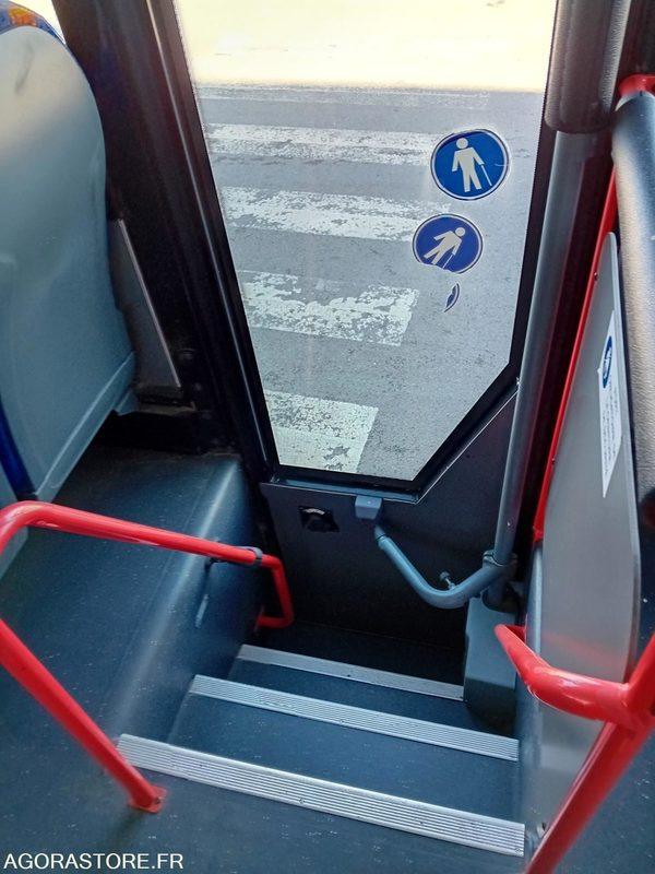 School bus FAST SCOLER 4 - CZ 675 AR - E5 - 2013 - 140000 KM -: picture 17 School bus FAST SCOLER 4 - CZ 675 AR - E5 - 2013 - 140000 KM -: picture 17