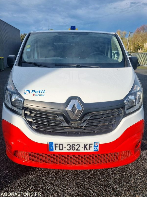 FD-362-KF - Non Roulant - RENAULT TRAFIC III - VASP - 195 000 Kms - Ambulance: picture 3 FD-362-KF - Non Roulant - RENAULT TRAFIC III - VASP - 195 000 Kms - Ambulance: picture 3