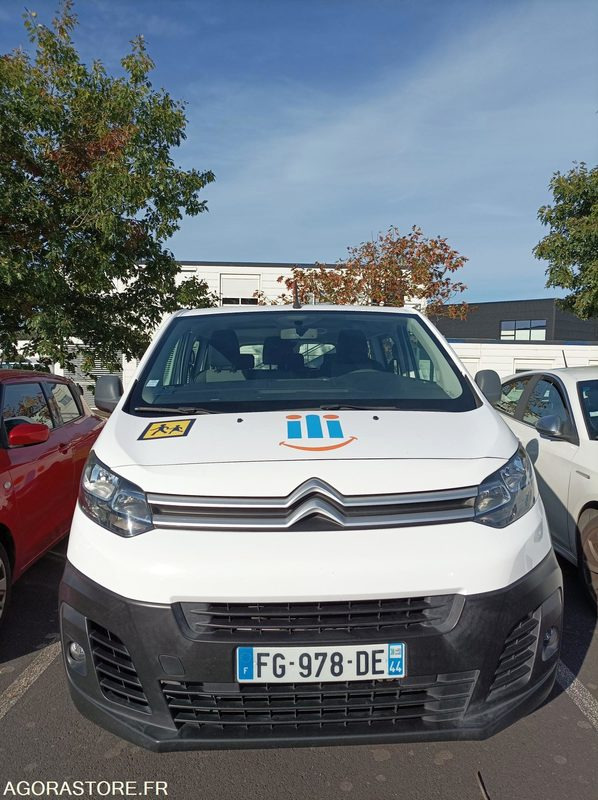 FG-978-DE - Roulant - CITROEN JUMPY SPACE TOURER - VP - 191 507 Kms - Minibus, Passenger van: picture 3 FG-978-DE - Roulant - CITROEN JUMPY SPACE TOURER - VP - 191 507 Kms - Minibus, Passenger van: picture 3