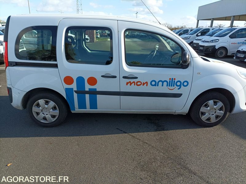 FH-367-HL - Roulant - RENAULT KANGOO - VP - 205 375 Kms - Car: picture 2 FH-367-HL - Roulant - RENAULT KANGOO - VP - 205 375 Kms - Car: picture 2