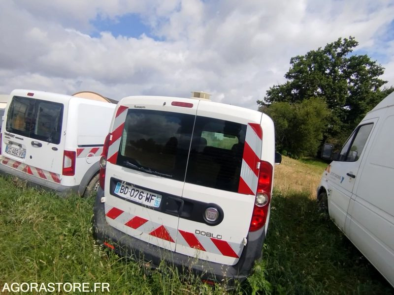 FIAT DOBLO - 2010 - Small van: picture 3 FIAT DOBLO - 2010 - Small van: picture 3